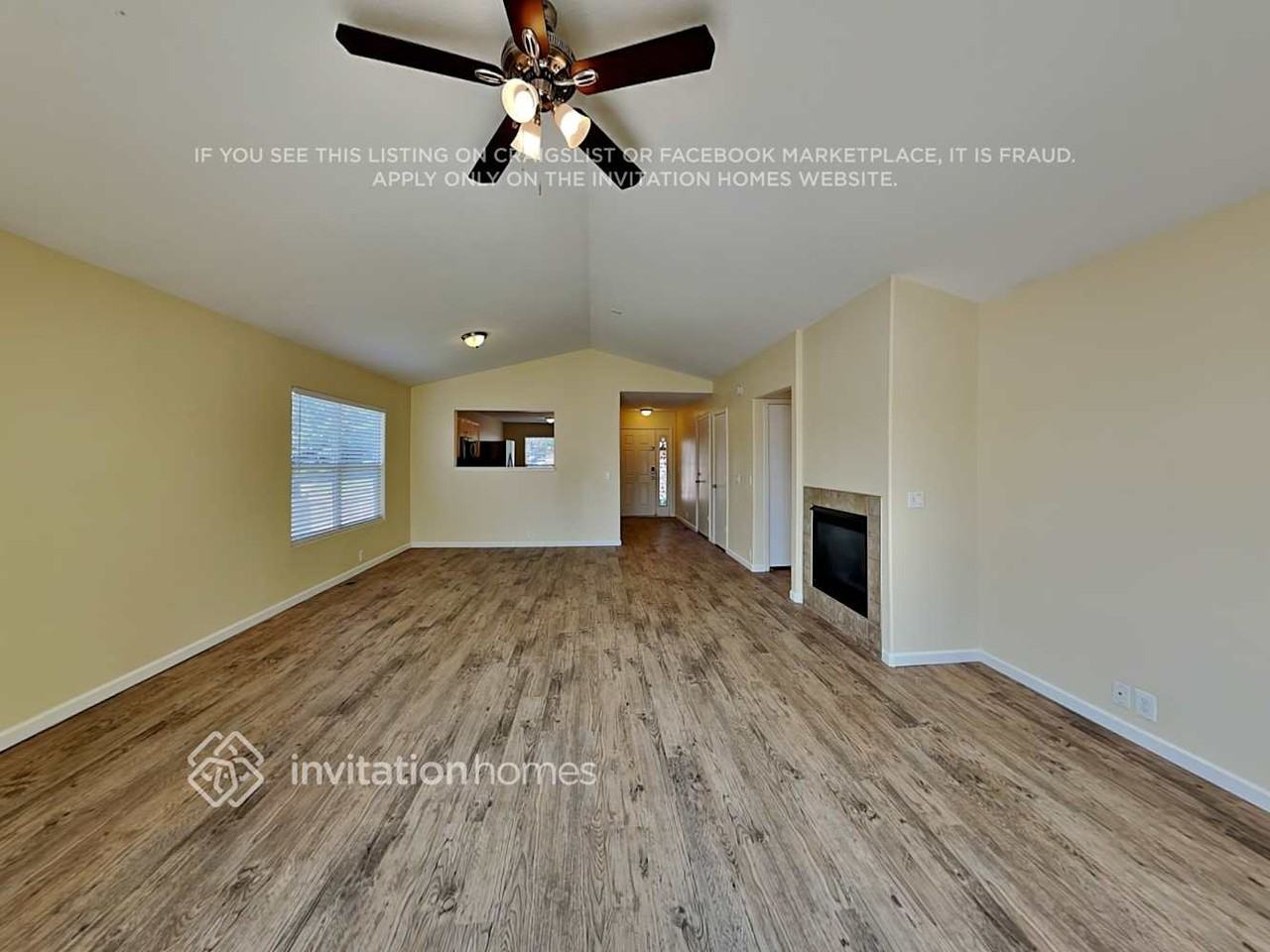 1245 Lords Hill Dr - Photo 4 of 18