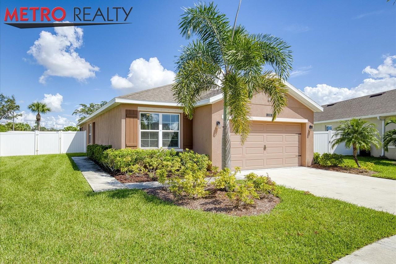 11160 Southwest Hadley Street - Photo 2 of 18