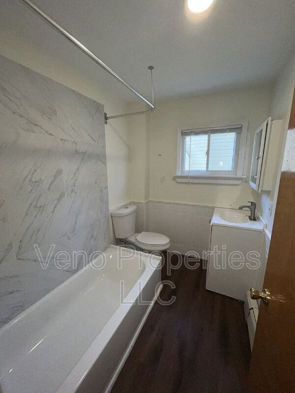 783 4th Ave #1 - Photo 6 of 19