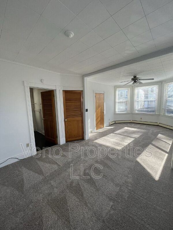 783 4th Ave #1 - Photo 7 of 19