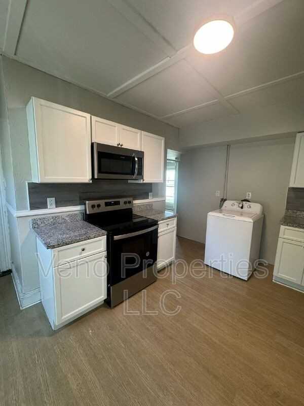 129 North 3rd Avenue #2 - Photo 4 of 23