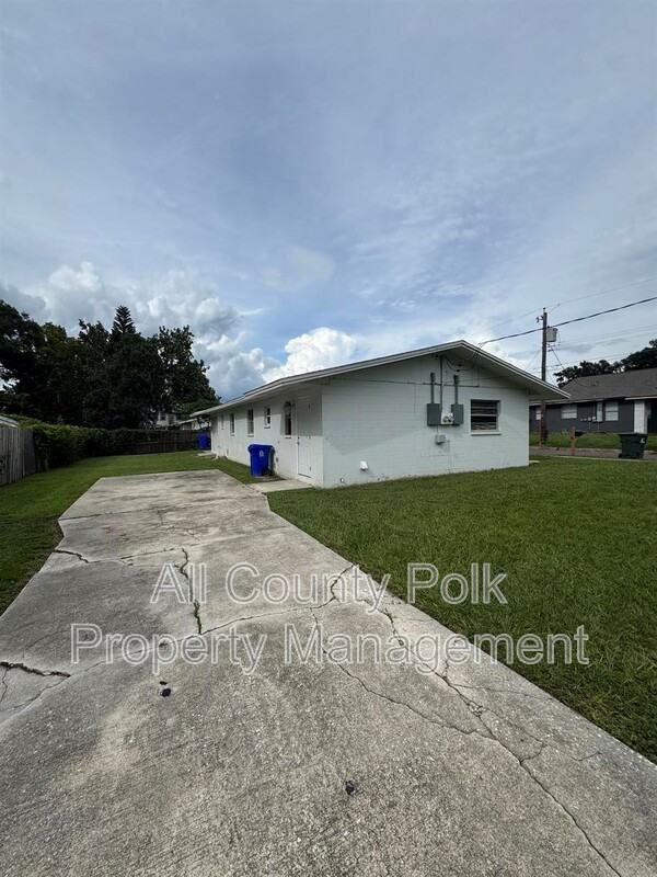 413 Cornelia Ave - Photo 3 of 17