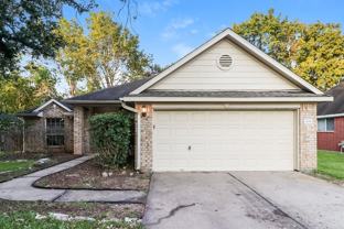 810 Courtside Dr E - Photo 1 of 1