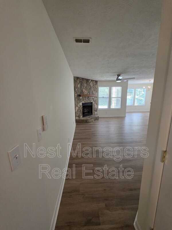 6780 Willowbrook Dr #3 - Photo 4 of 19