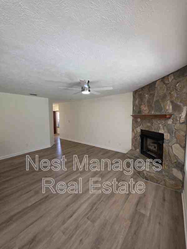 6780 Willowbrook Dr #3 - Photo 6 of 19