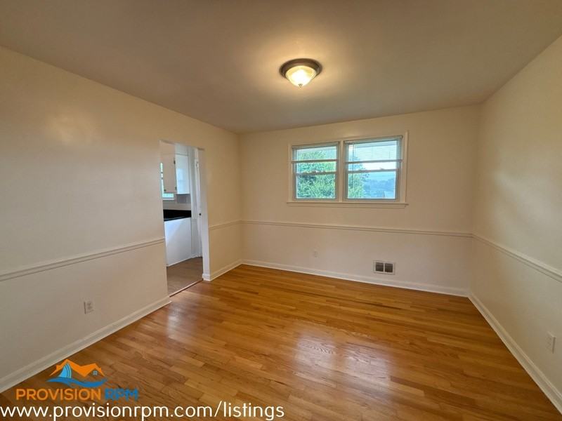 4002 22nd Avenue - Photo 5 of 35