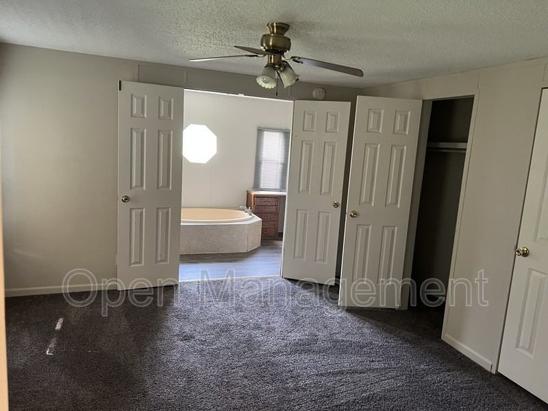 1400 Cleveland Rd - Photo 5 of 7