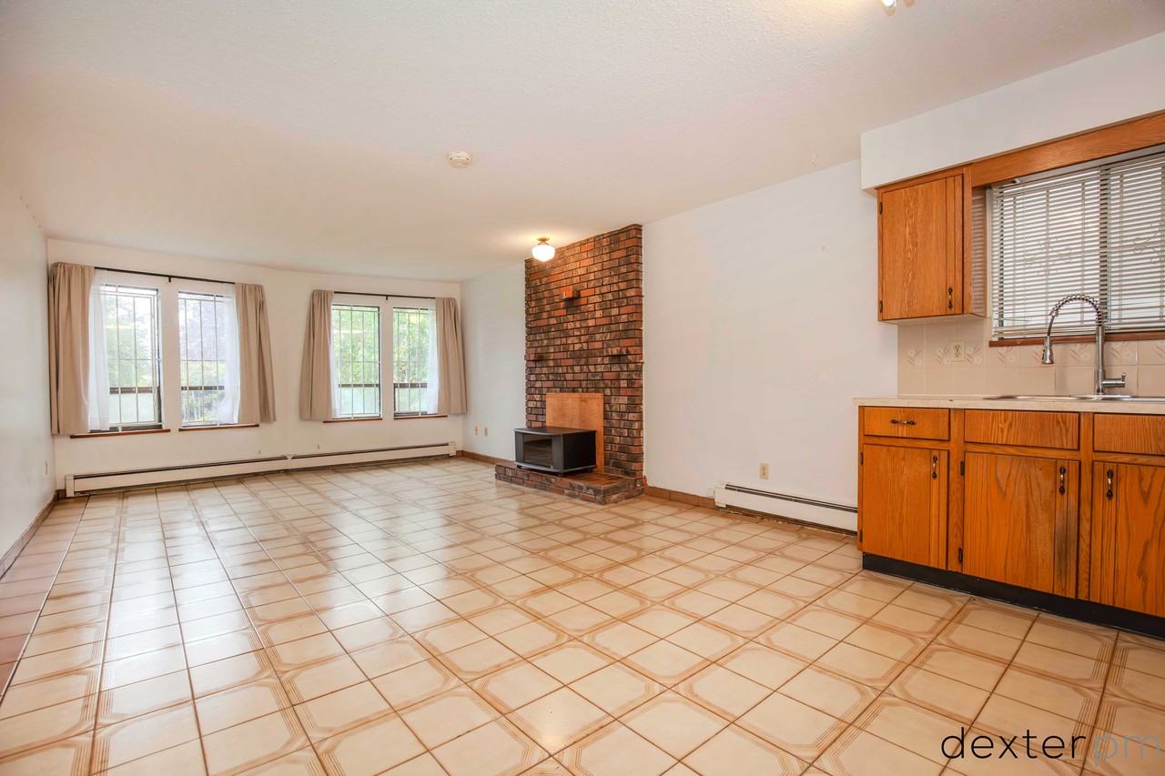 3222 East 16th Avenue - Photo 3 of 11