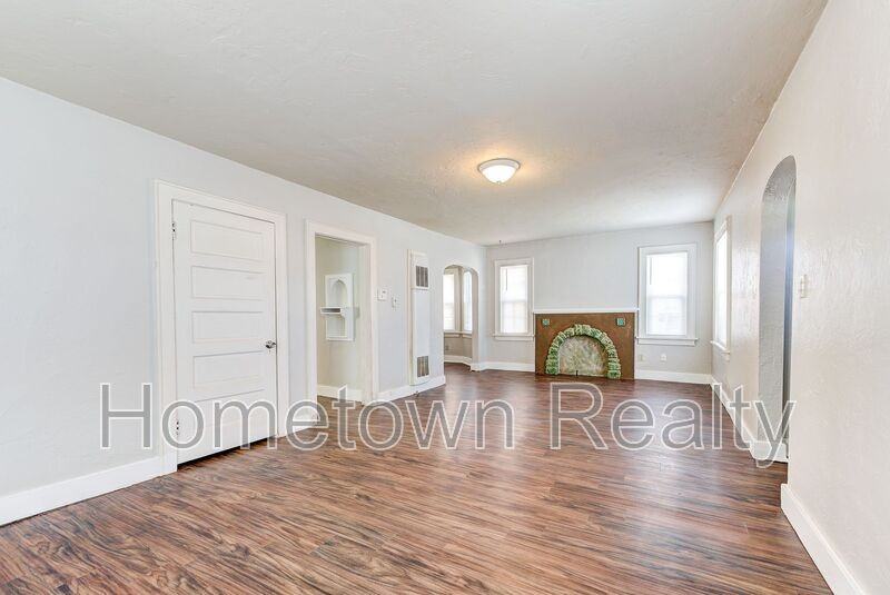 1524 Sw Binkley St - Photo 2 of 24