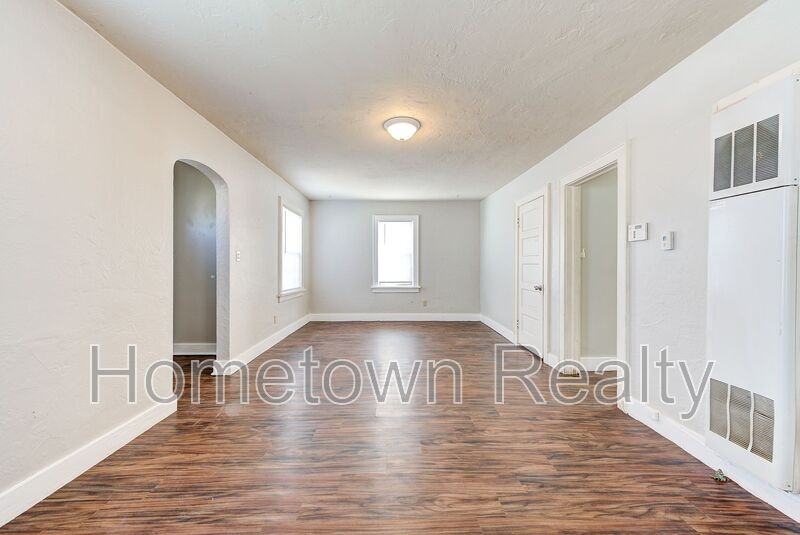 1524 Sw Binkley St - Photo 7 of 24