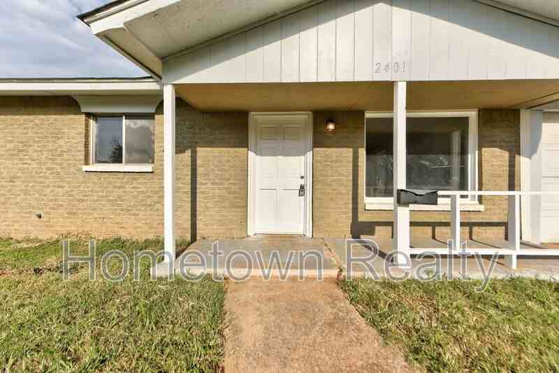 2401 Piccadilly Cir - Photo 3 of 30