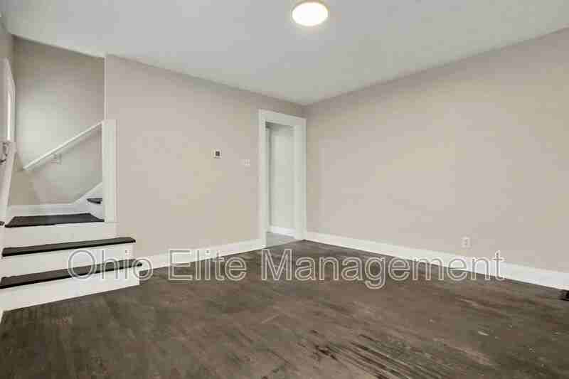 659 South Burgess Avenue - Photo 7 of 27