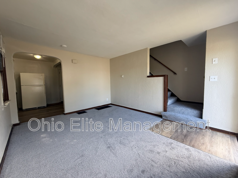 1753 E Frankfort St - Photo 4 of 24