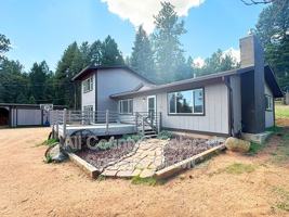 featured image of 1031 Old Wagon Trl