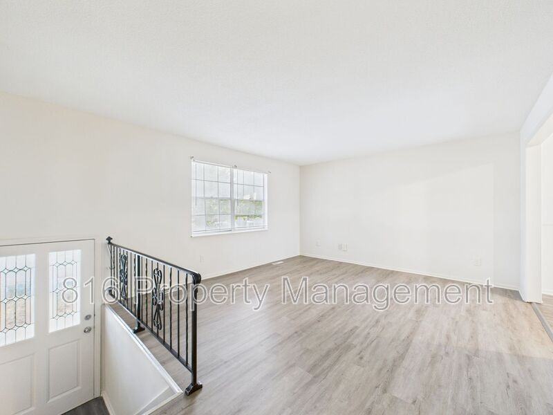 7730 E 103rd Ter - Photo 2 of 30