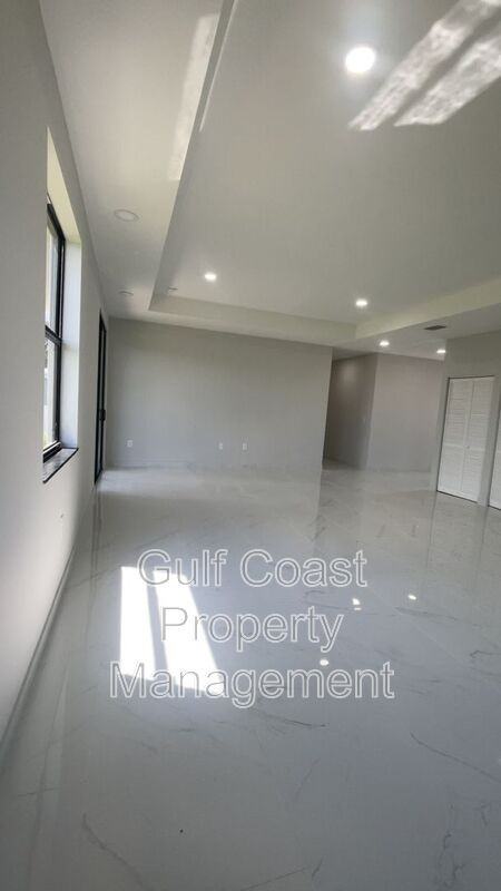 1114 Nw 22nd Ter - Photo 5 of 22