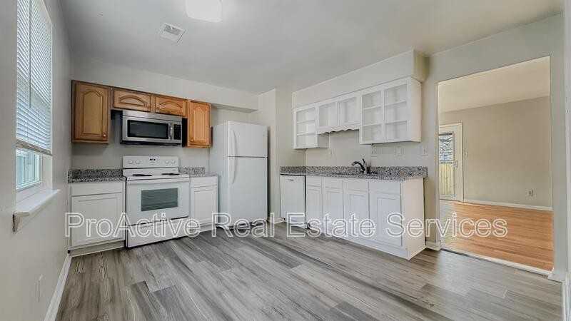 4305 Tides Court #B - Photo 7 of 29