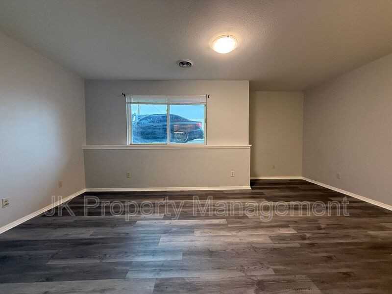 3409 11th Ave S #02 - Photo 6 of 22