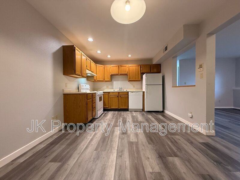 3409 11th Ave S #02 - Photo 7 of 22