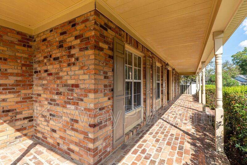 15 Mulberry Ln - Photo 4 of 39