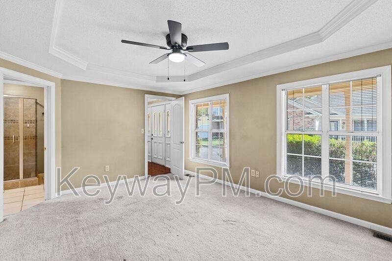 15 Mulberry Ln - Photo 6 of 39