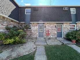 149 Oak St - Photo 1 of 1