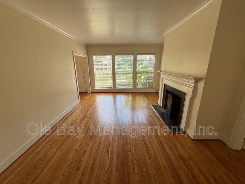 12 Demouy Ave - Photo 3 of 10