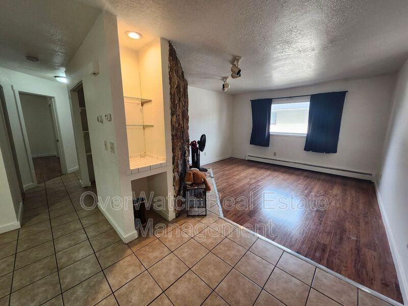 530 Mumford St #4 - Photo 3 of 10