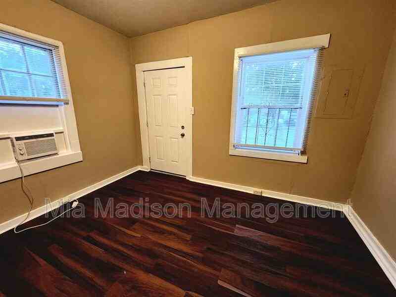 250 Ferrill St - Photo 3 of 10