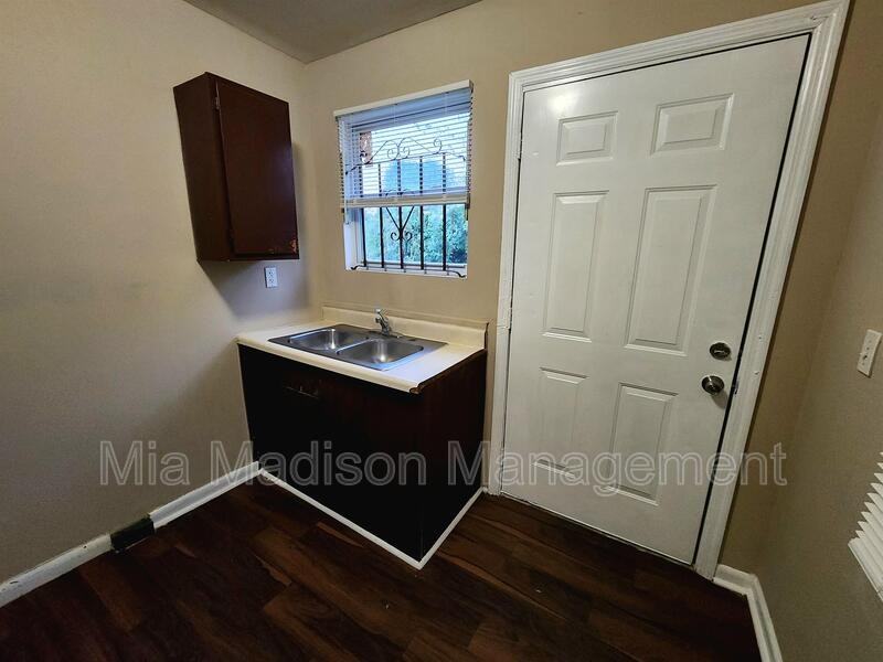 250 Ferrill St - Photo 5 of 10