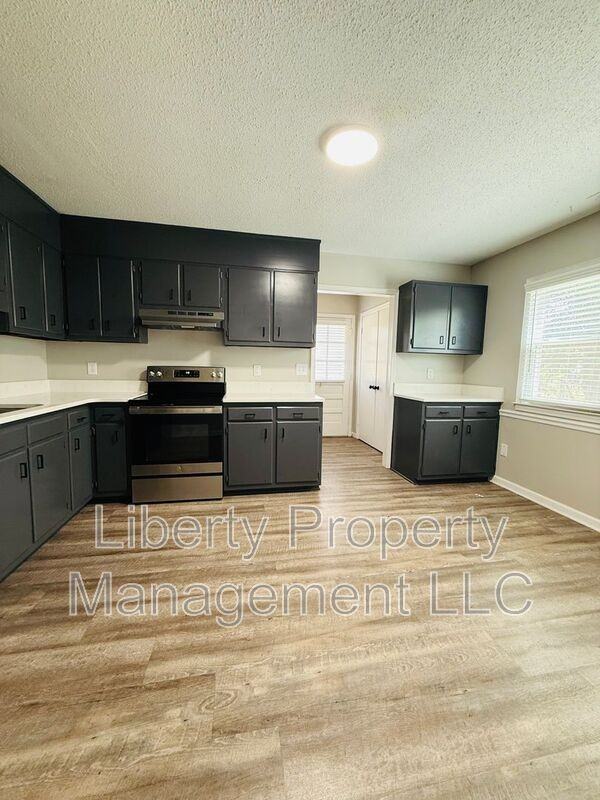 1002 Ryder Ct - Photo 3 of 16