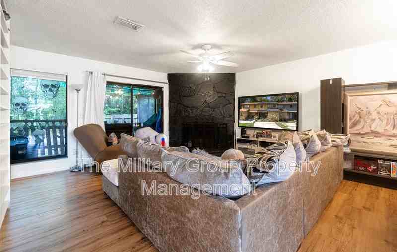 4814 Kingsmeadow Ln - Photo 2 of 31