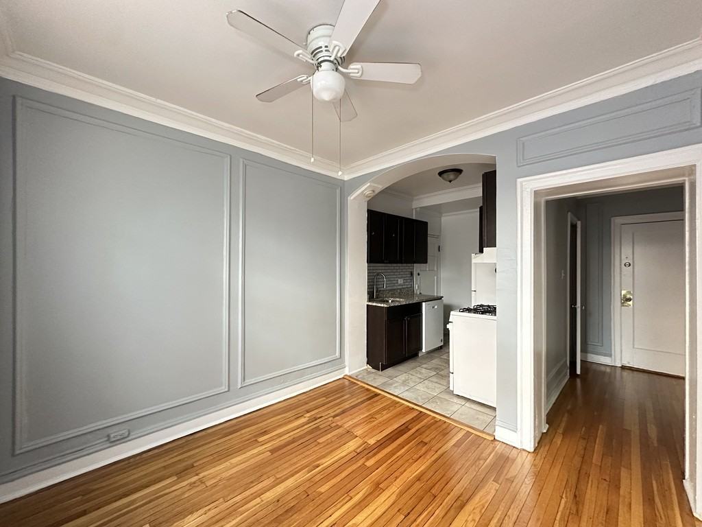 1361 W Estes Ave #1V - Photo 7 of 21