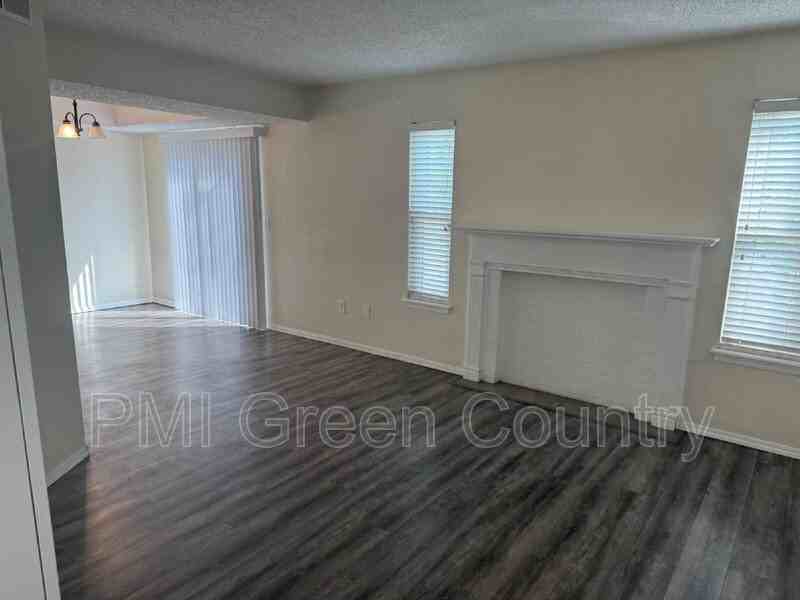 9121 South 69th East Place - Photo 4 of 19