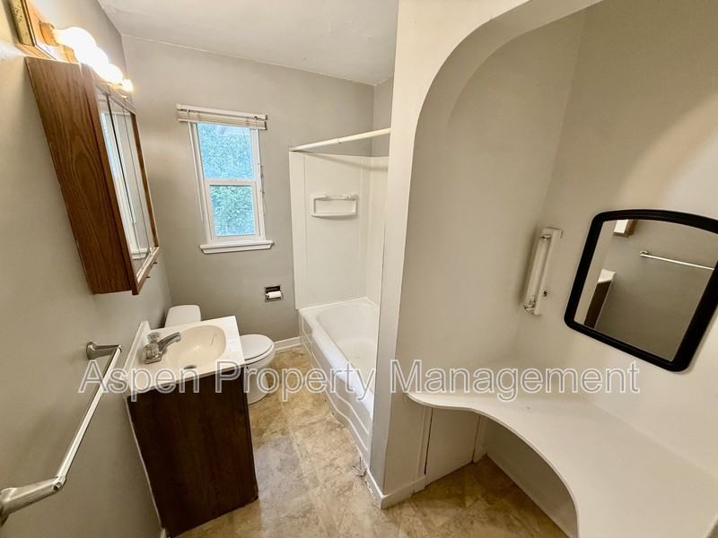516 South St #5 - Photo 7 of 7