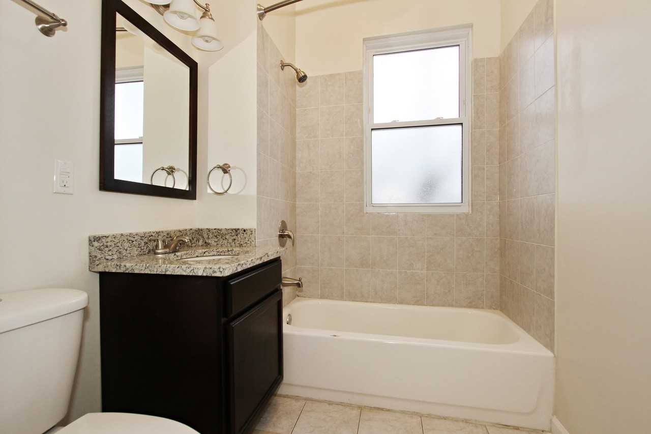 EVANS_6411 - Photo 6 of 15