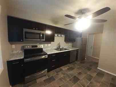 15 Woodmere Court - Photo 2 of 7