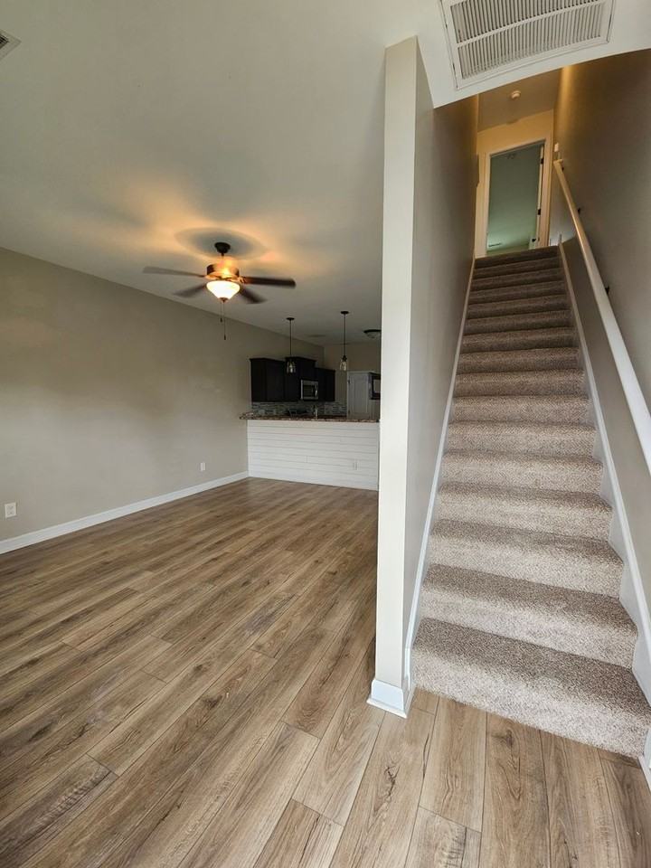 511 Justice Farm Dr - Photo 2 of 16