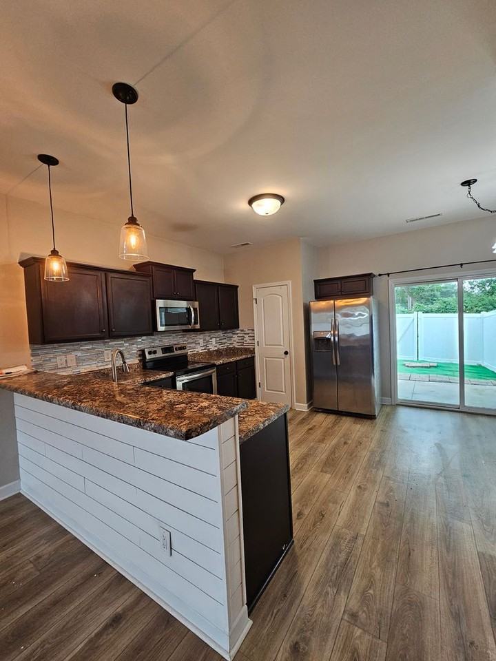 511 Justice Farm Dr - Photo 4 of 16