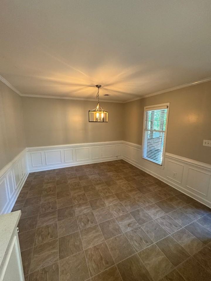 2900 Rustic Lane - Photo 4 of 18