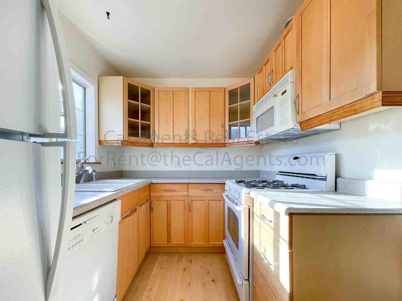 1439 - 1445 Carleton Street - Photo 3 of 14