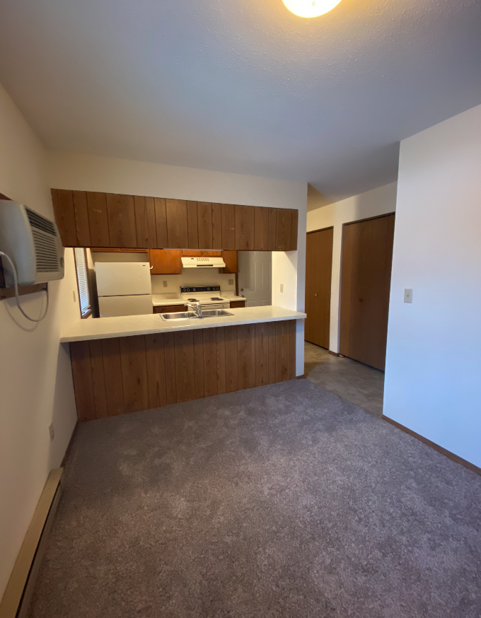 1104 North University Drive - Photo 4 of 12