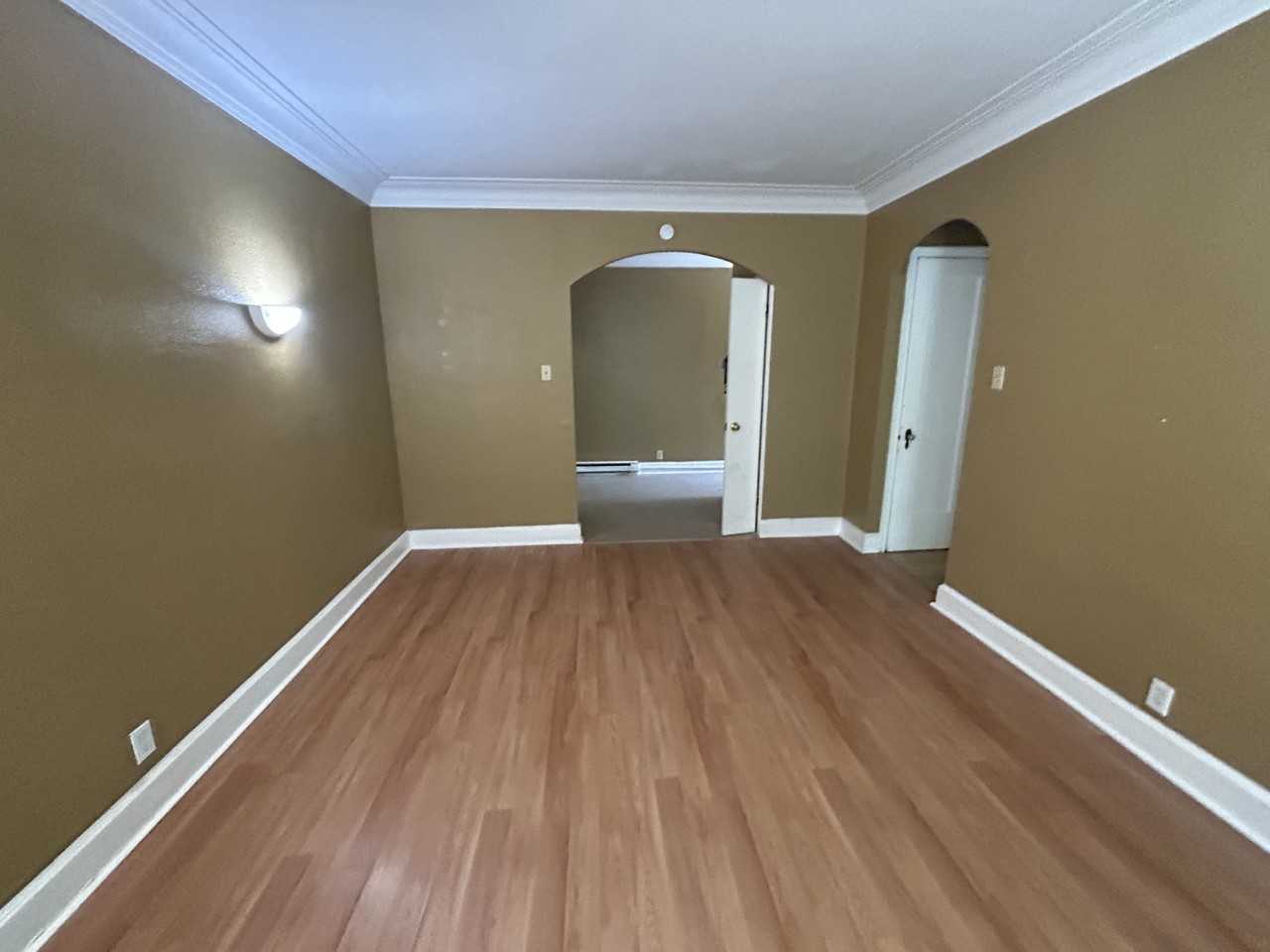 212 N 6th St - Photo 4 of 16