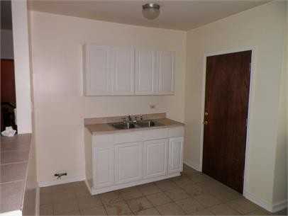 6701-03 S Parnell Ave - Photo 6 of 24