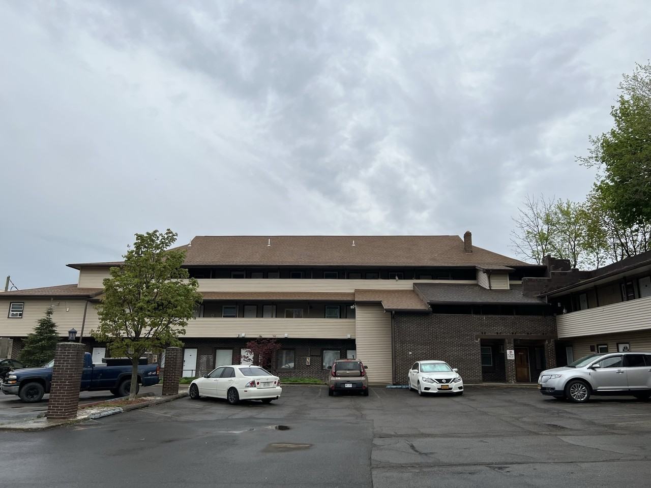 3 Delaware Avenue - Photo 2 of 13