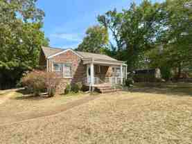 1515 E College St - Photo 1 of 1