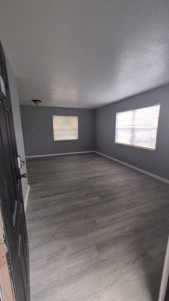 13110 Leisurewood Pl #105 - Photo 7 of 11