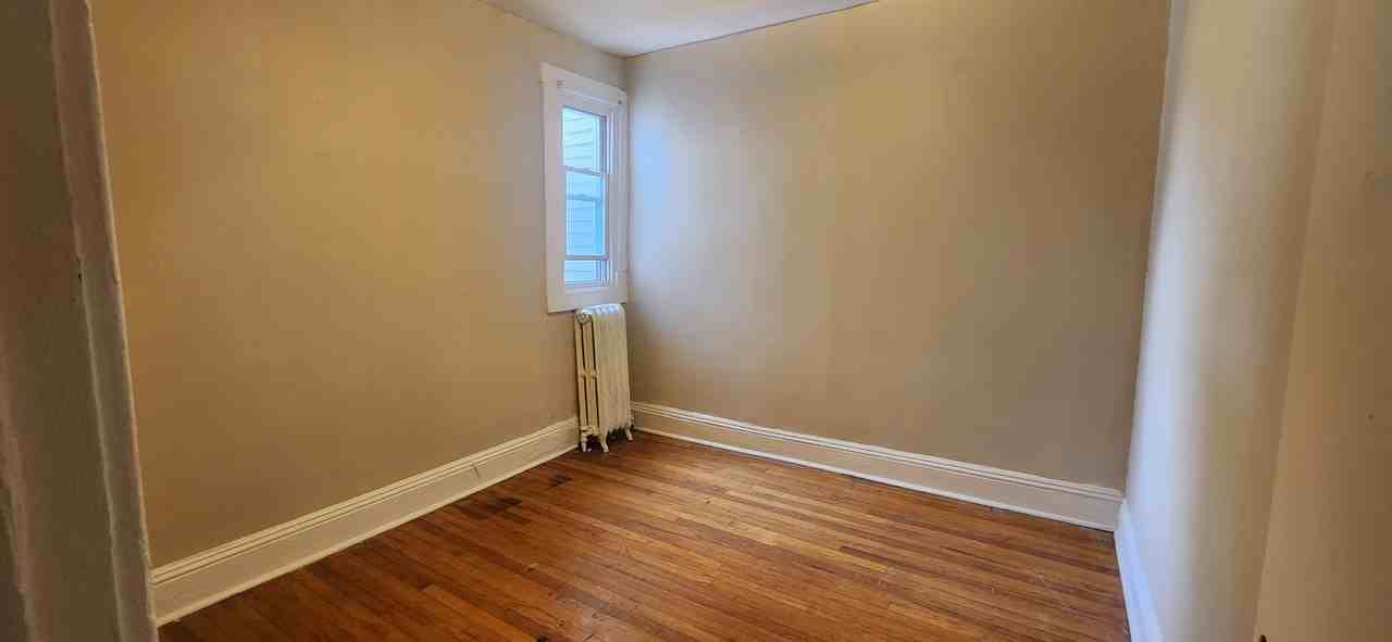 542 Washington - Photo 5 of 17