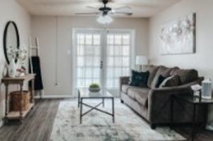 featured image of 903 Linwood Drive