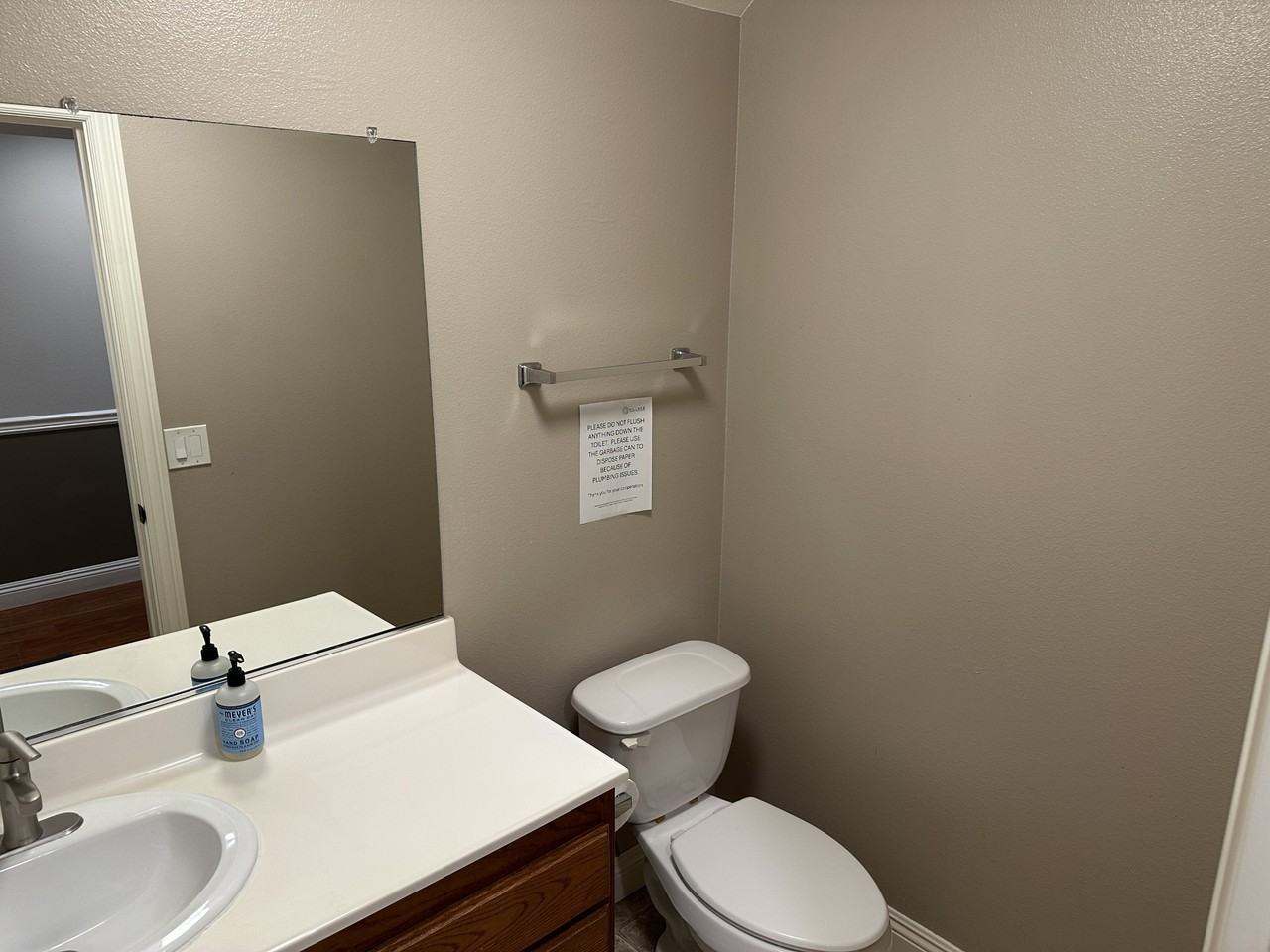 165 Chestnut St - Photo 5 of 14